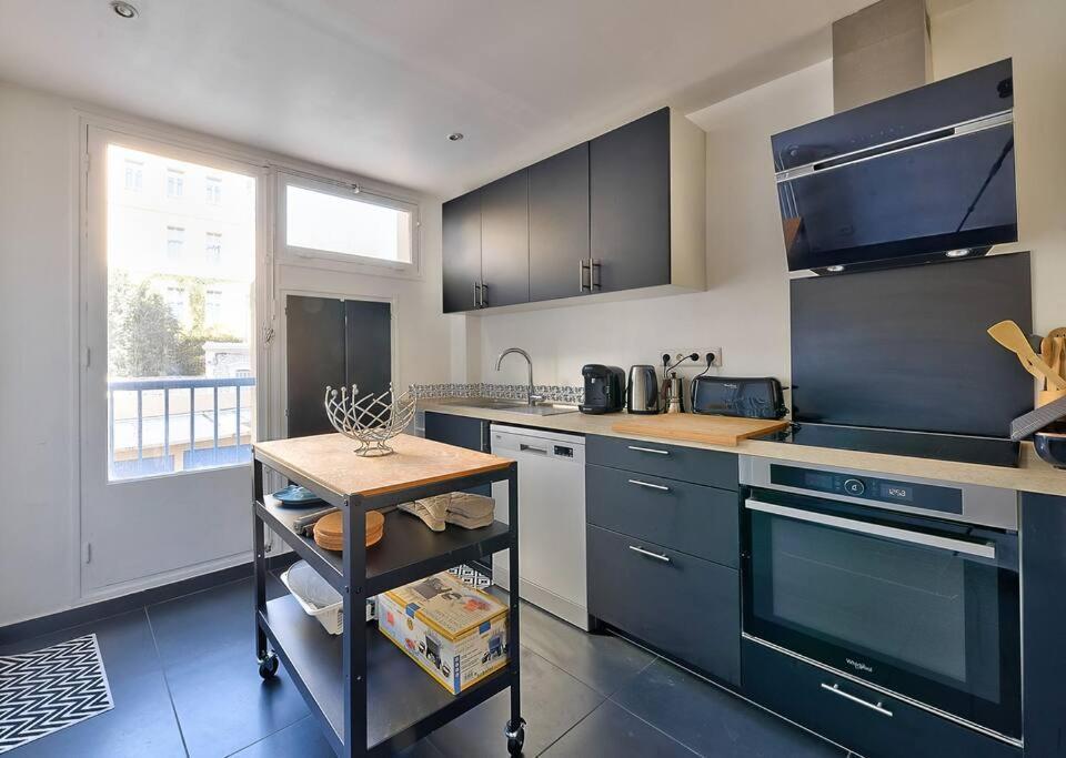 Cosy 2 Bedroom Flat 10Min To The Vieux Port Марсилия Екстериор снимка